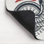 パーソナライズされたバイク飛んでいるタイヤバイクもしくは自転車に乗る人店 マウスパッド (コーナー)