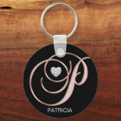 パーソナライズされたバラ金ゴールドモノグラムのハート文字P キーホルダー (正面)