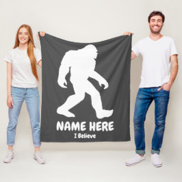 パーソナライズされたビおもしろいグフットサスカッチ毛布 フリースブランケット