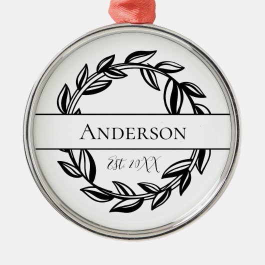 パーソナライズされたファミリー名白黒リーフクリスマス メタルオーナメント (正面)