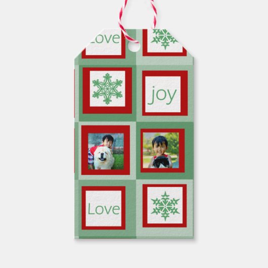 パーソナライズされたフォトクリスマスレッドとグリーンの正方形 ギフトタグ (正面)