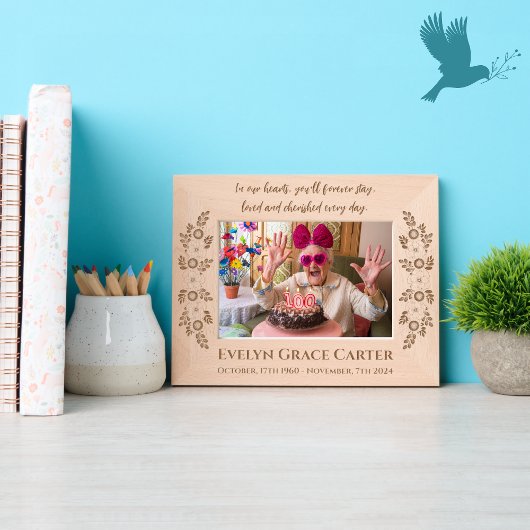 パーソナライズされたフローラメモリアル名 レーザー彫刻フレーム