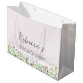 パーソナライズされたブライダルシャワー水色フローラ ラージペーパーバッグ (正面アングル)