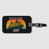 パーソナライズされたブラックサンセットクルーズ ラゲッジタグ (正面横)