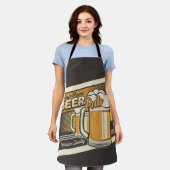 パーソナライズされたプレミアムコールドビールマグパブバー エプロン (着用した状態)