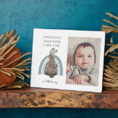 パーソナライズされたベビーフォトバニーレインボー誕生統計 フォトプラーク (側面)