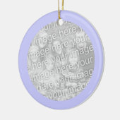 パーソナライズされたペリウィンクル ラウンド ボーダー フォト セラミックオーナメント (左)