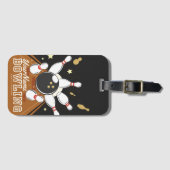 パーソナライズされたボウリングをする人、 クリケットの投手ストライクボーリングレーンのボールピン ラゲッジタグ (正面横)