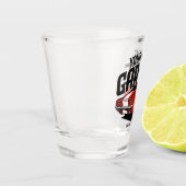 パーソナライズされたマッスルカー1967レッドファストバックガレージ ショットグラス (左)