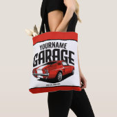 パーソナライズされたマッスルカー1967レッドファストバックガレージ トートバッグ (クローズアップ)