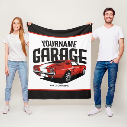 パーソナライズされたマッスルカー1967レッドファストバックガレージ フリースブランケット (インサイチュ)
