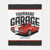 パーソナライズされたマッスルカー1967レッドファストバックガレージ フリースブランケット (正面)