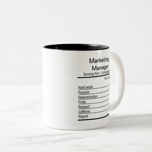 パーソナライズされたマーケティング管理者の栄養事実 ツートーンマグカップ (正面右)