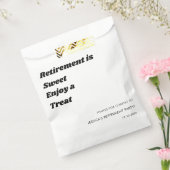 パーソナライズされたミニマル白黒退職パーティー フェイバーバッグ (封をした状態)