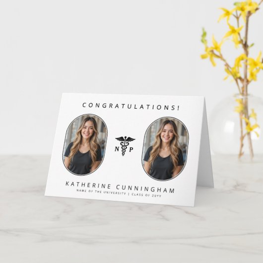 パーソナライズされたモダンなNPナースプラクティショナー2枚の写真 カード (黄色い花)