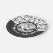 パーソナライズされたモダンタータンチェック氷スケートで滑るパーティー ペーパープレート (アングル)