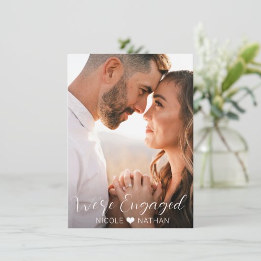 パーソナライズされたモダン婚約パーティ |写真 招待状 (スタンド正面)