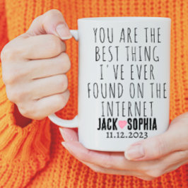 パーソナライズされたモダン結婚名ピンクハート マグカップ