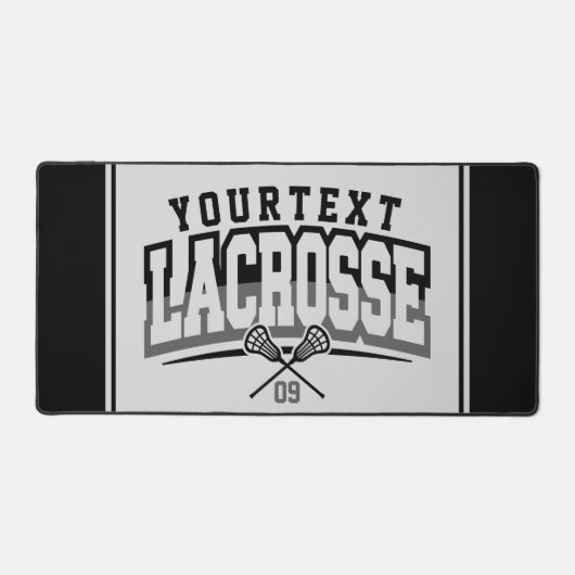 パーソナライズされたラクロスプレイヤー名の追加チーム番号 デスクマット (正面)