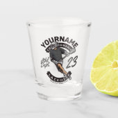 パーソナライズされたラクロス選手スポーツチームの攻撃 ショットグラス (正面)