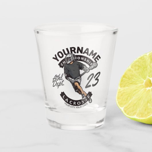 パーソナライズされたラクロス選手スポーツチームの攻撃 ショットグラス (正面)