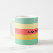 パーソナライズされたレトロピンクイエローグリーンブルーストライプ コーヒーマグカップ (正面左)