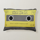 パーソナライズされたレトロ音楽テープの追加文字ノベルティ アクセントクッション (裏面)