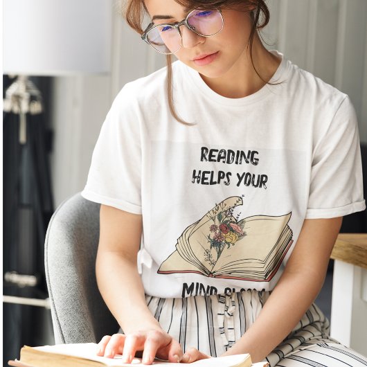パーソナライズされたヴィンテージの本読の野生の花 Tシャツ