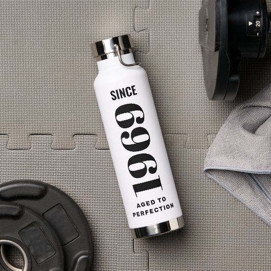 パーソナライズされたヴィンテージ熟成誕生日 ウォーターボトル (ジム)