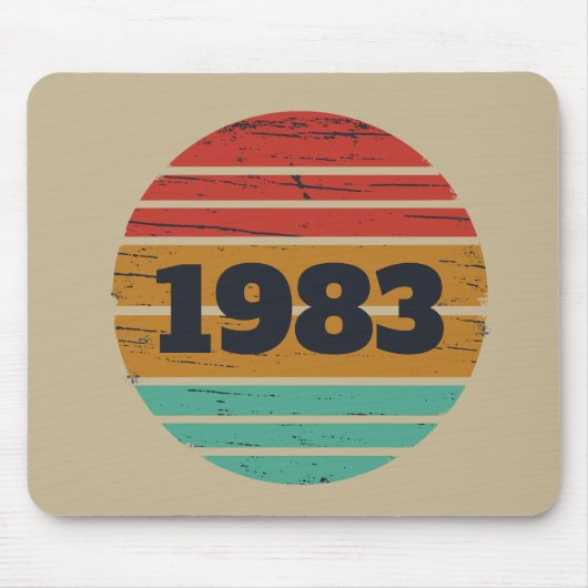 パーソナライズされたヴィンテージ誕生日プレゼントアイディア マウスパッド (正面)