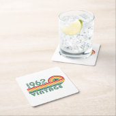 パーソナライズされたヴィンテージ誕生日プレゼント スクエアペーパーコースター (インサイチュ)