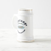 パーソナライズされたヴィンテージ誕生日プレゼント ビールジョッキ (正面左)