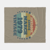 パーソナライズされたヴィンテージ誕生日プレゼント フリースブランケット (正面(横))