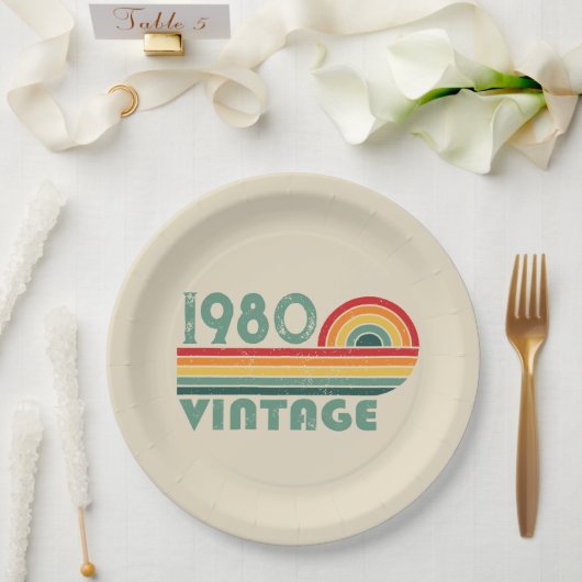 パーソナライズされたヴィンテージ誕生日プレゼント ペーパープレート (ウェディング)