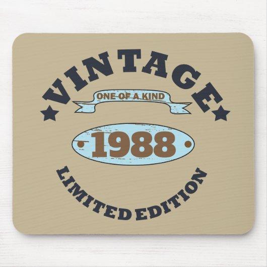 パーソナライズされたヴィンテージ誕生日プレゼント マウスパッド (正面)