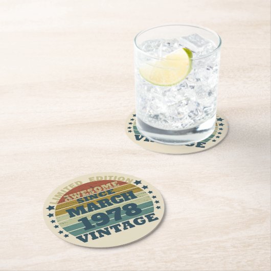パーソナライズされたヴィンテージ誕生日プレゼント ラウンドペーパーコースター (インサイチュ)