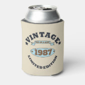 パーソナライズされたヴィンテージ誕生日プレゼント 缶クーラー (缶裏面)