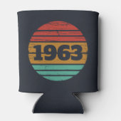 パーソナライズされたヴィンテージ誕生日プレゼント 缶クーラー (裏面)