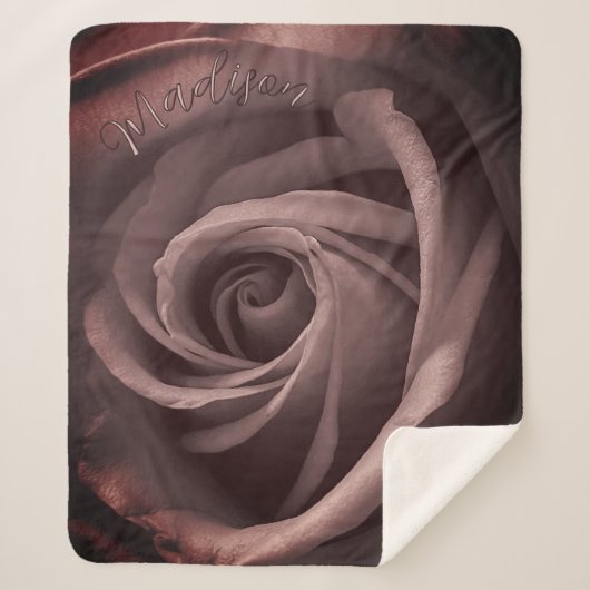 パーソナライズされたヴィンテージ赤面バラ シェルパブランケット (正面)