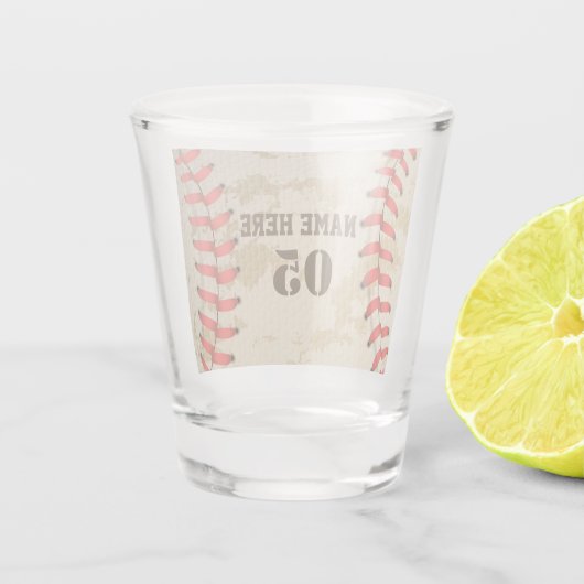パーソナライズされたヴィンテージ野球名番号レトロ ショットグラス (裏面)
