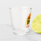 パーソナライズされたヴィンテージ限定版誕生日 ショットグラス (左)