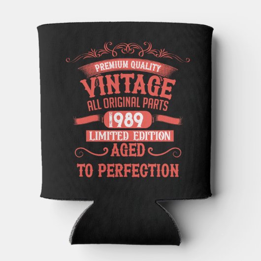 パーソナライズされたヴィンテージ35歳の誕生日ギフト赤 缶クーラー (裏面)