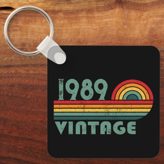 パーソナライズされたヴィンテージ35th誕生日パーティー キーホルダー (正面)