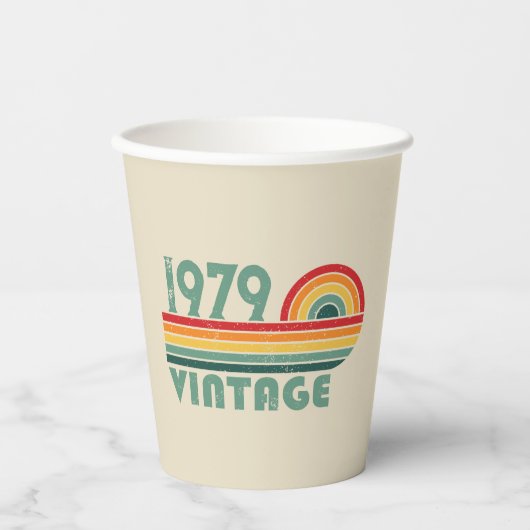 パーソナライズされたヴィンテージ45歳の誕生日プレゼント 紙コップ (正面)