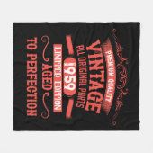 パーソナライズされたヴィンテージ65歳の誕生日ギフト赤 フリースブランケット (正面(横))