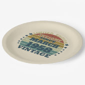 パーソナライズされたヴィンテージ65歳の誕生日パーティー ペーパープレート (アングル)