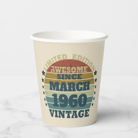 パーソナライズされたヴィンテージ65歳の誕生日パーティー 紙コップ (裏面)