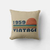 パーソナライズされたヴィンテージ65歳の誕生日プレゼント クッション (正面)