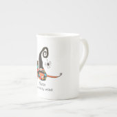 パーソナライズされた不気味Witch's Hat and Boot ボーンチャイナマグカップ (正面右)