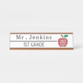 パーソナライズされた先生名教室新学期 デスクネームプレート (正面)